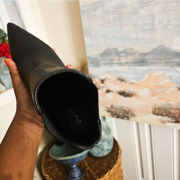 Qupid Snakeskin Print Elastic Side Ankle Booties - Size 8.5 - Picture 15 of 15